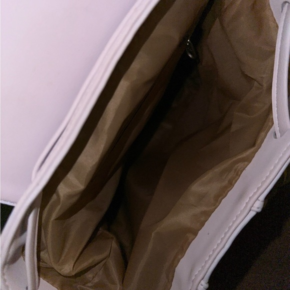 Brand new white Womens size 9 with matching backpack - Picture 8 of 12